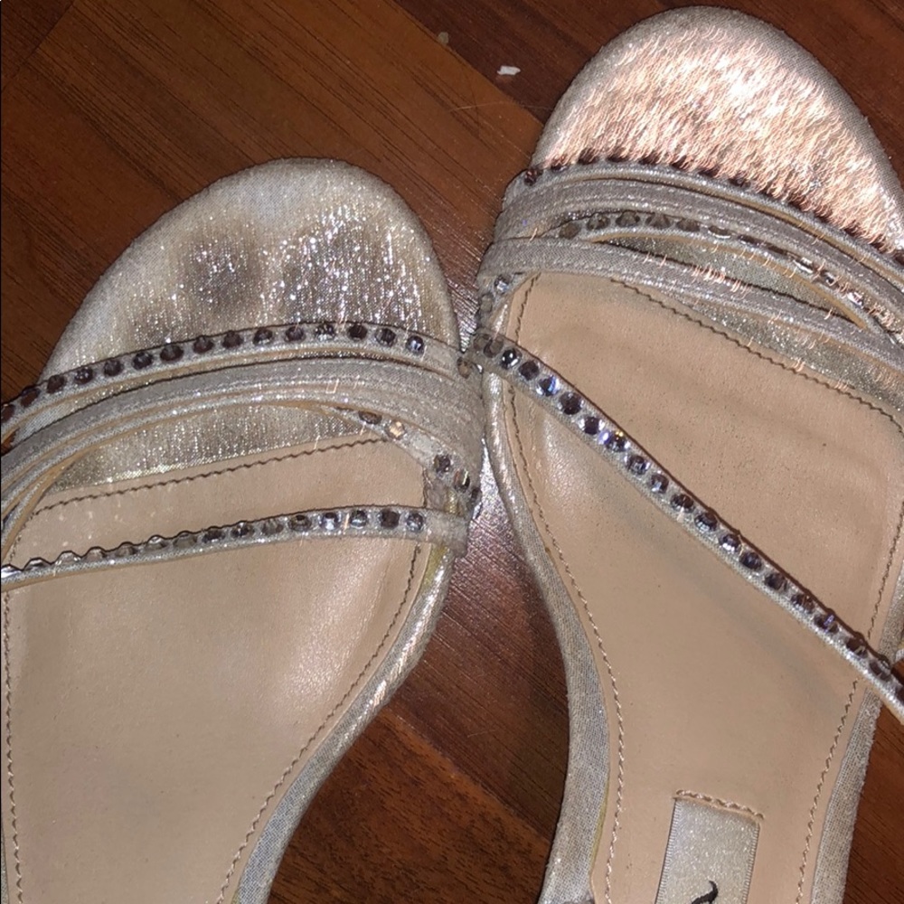 Heels - Picture 2 of 4